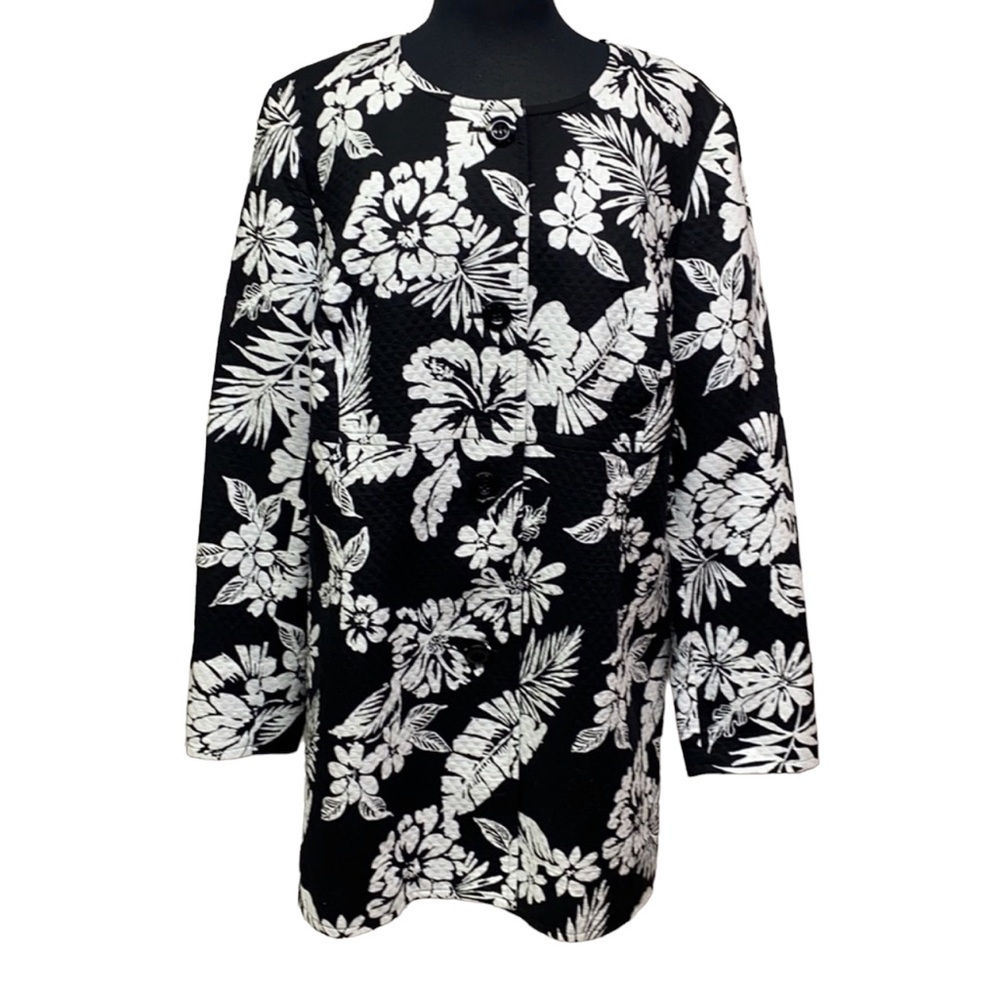 Evan Picone Black With White Flowers